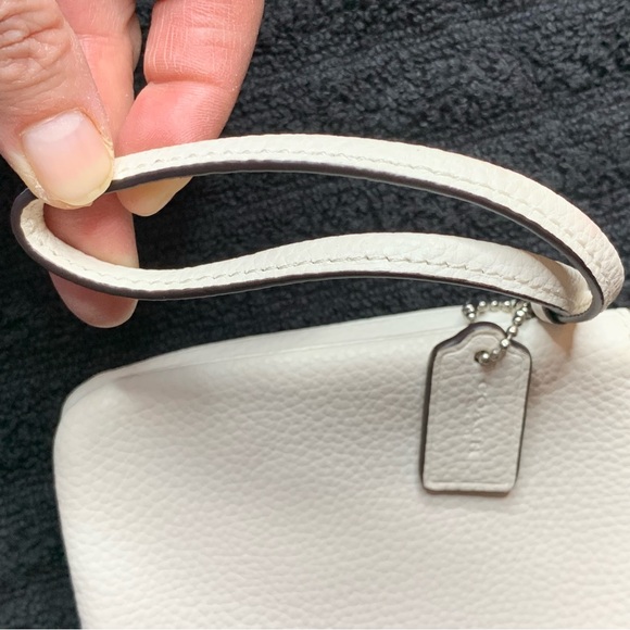 NWT Coach White with Cherries Wristlet - Picture 10 of 12